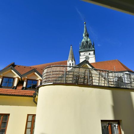 Apartmány Na Náměstí 85 Jindřichův Hradec Habitación foto