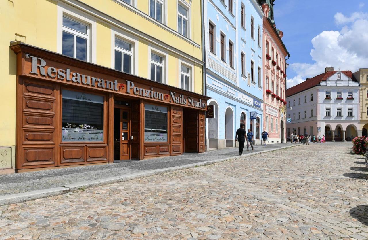 Apartmány Na Náměstí 85 Jindřichův Hradec Exterior foto