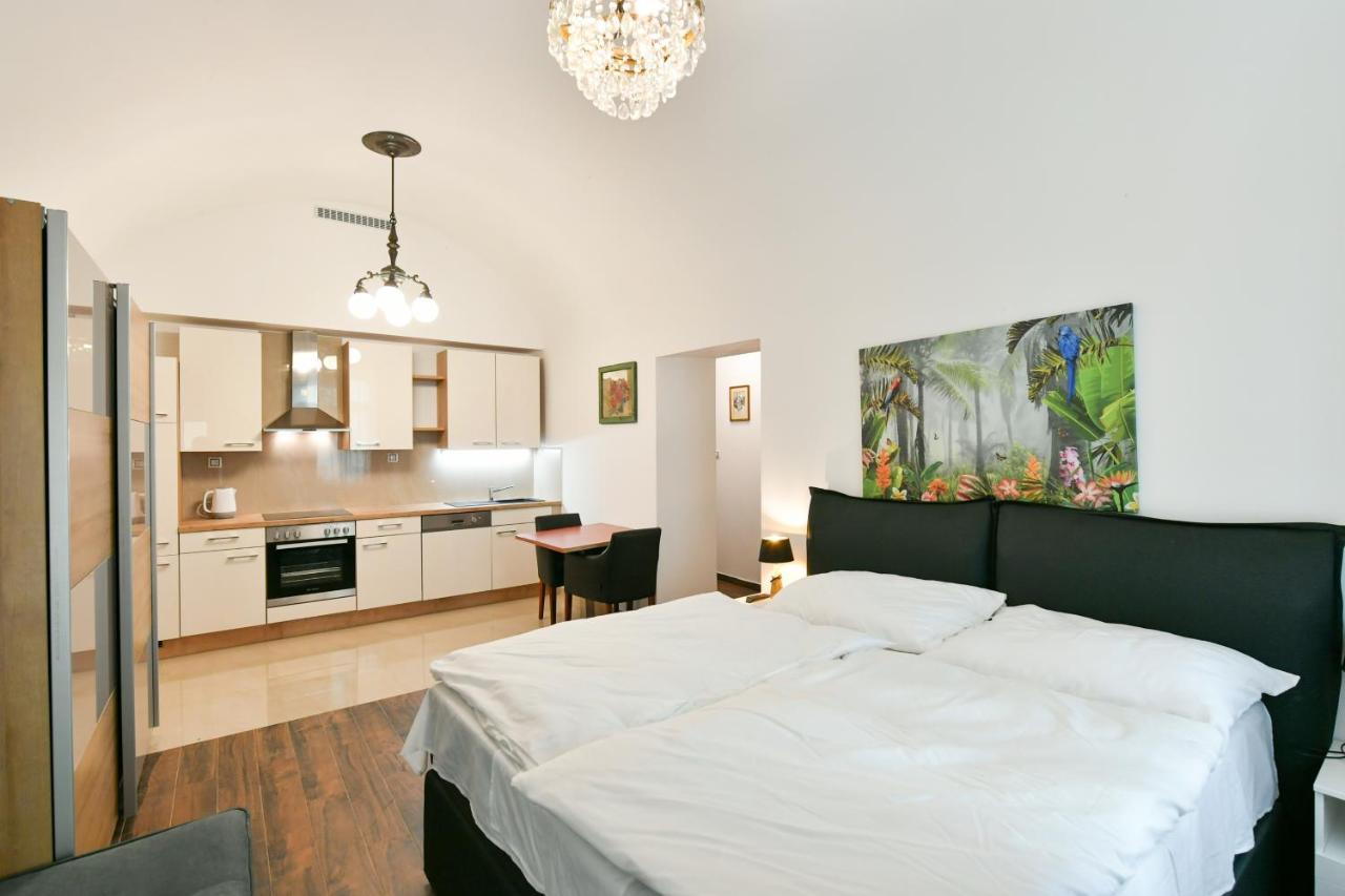 Apartmány Na Náměstí 85 Jindřichův Hradec Exterior foto