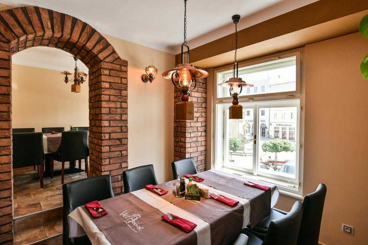 Apartmány Na Náměstí 85 Jindřichův Hradec Exterior foto