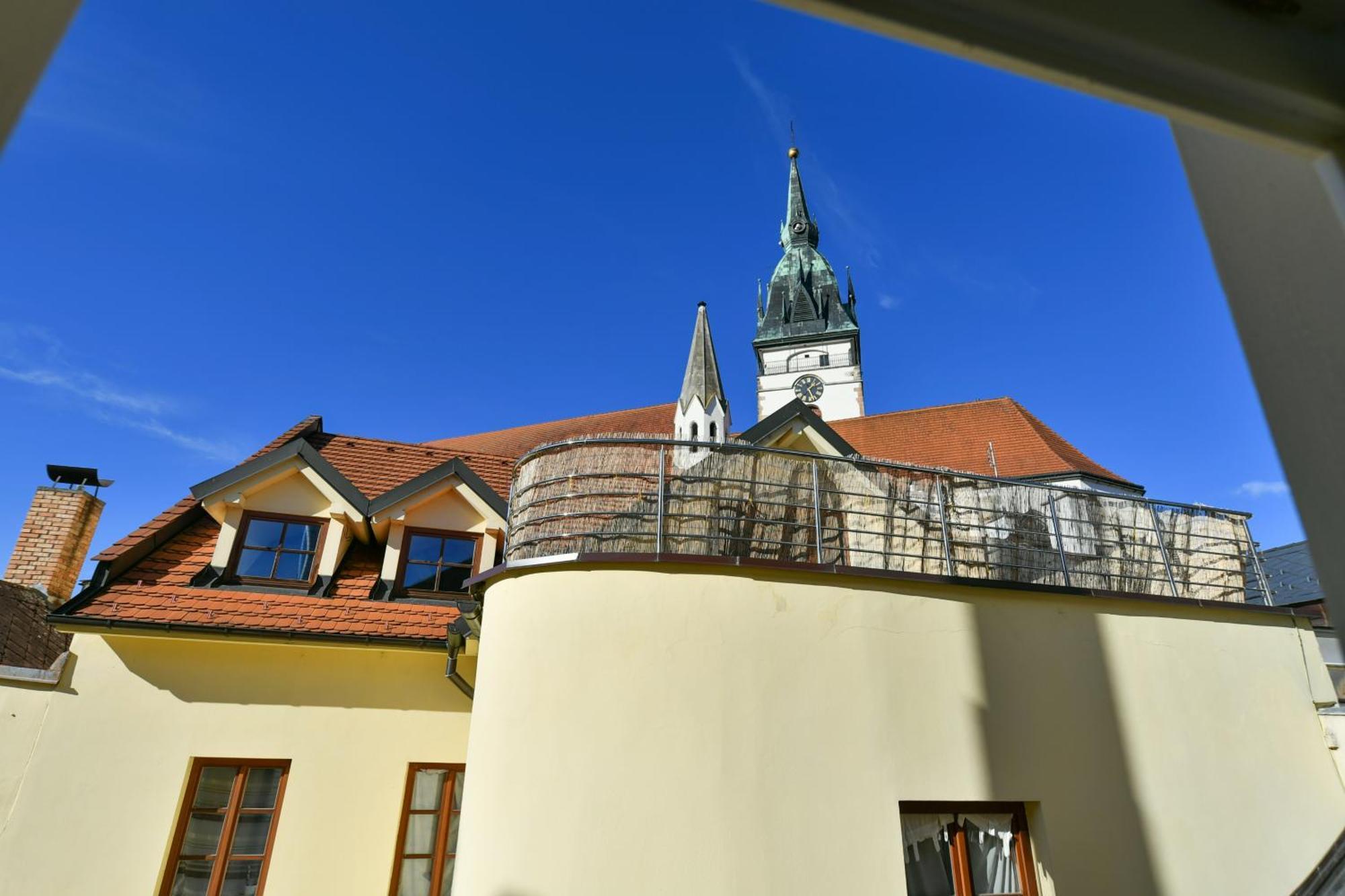 Apartmány Na Náměstí 85 Jindřichův Hradec Habitación foto